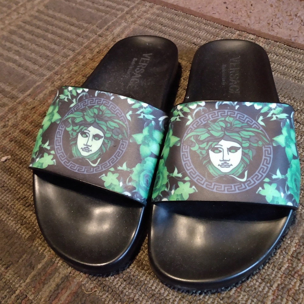 Versace slides
